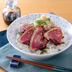 もどりかつおの薬味丼