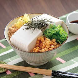 豆腐の混ぜ丼