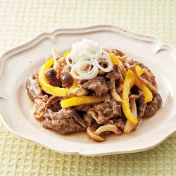 牛肉ときのこのオイスター風味