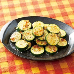 ズッキーニのにんにくしょうゆ炒め