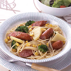 ソーセージと温野菜のイタリアンパスタ