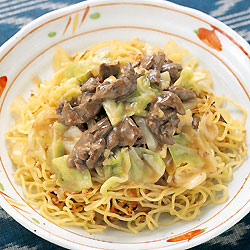 牛肉とキャベツのあんかけ焼きそば