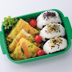 野菜炒めのオープンオムレツ弁当