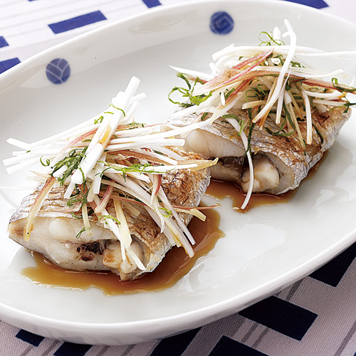 太刀魚の塩焼き・細切り野菜のせ