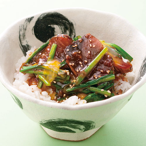 かつおのユッケ風丼