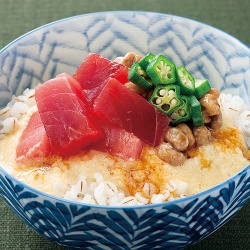 麦とろ鉄火丼