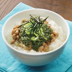 めかぶ納豆丼