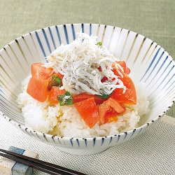 しらすトマト丼