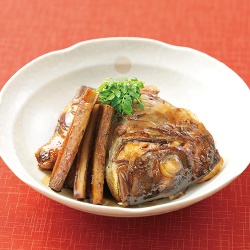 鯛のあら炊き　田舎風