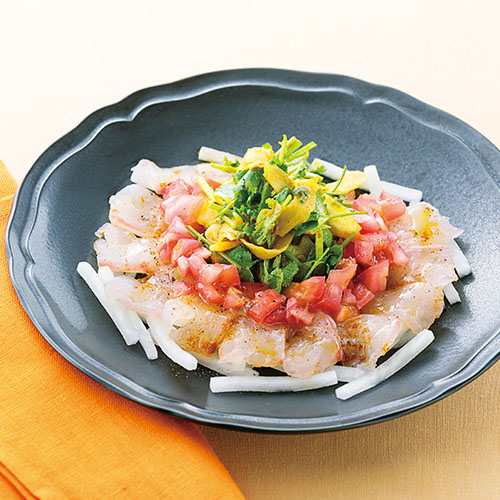 鯛と彩り野菜のスパイシーカルパッチョ