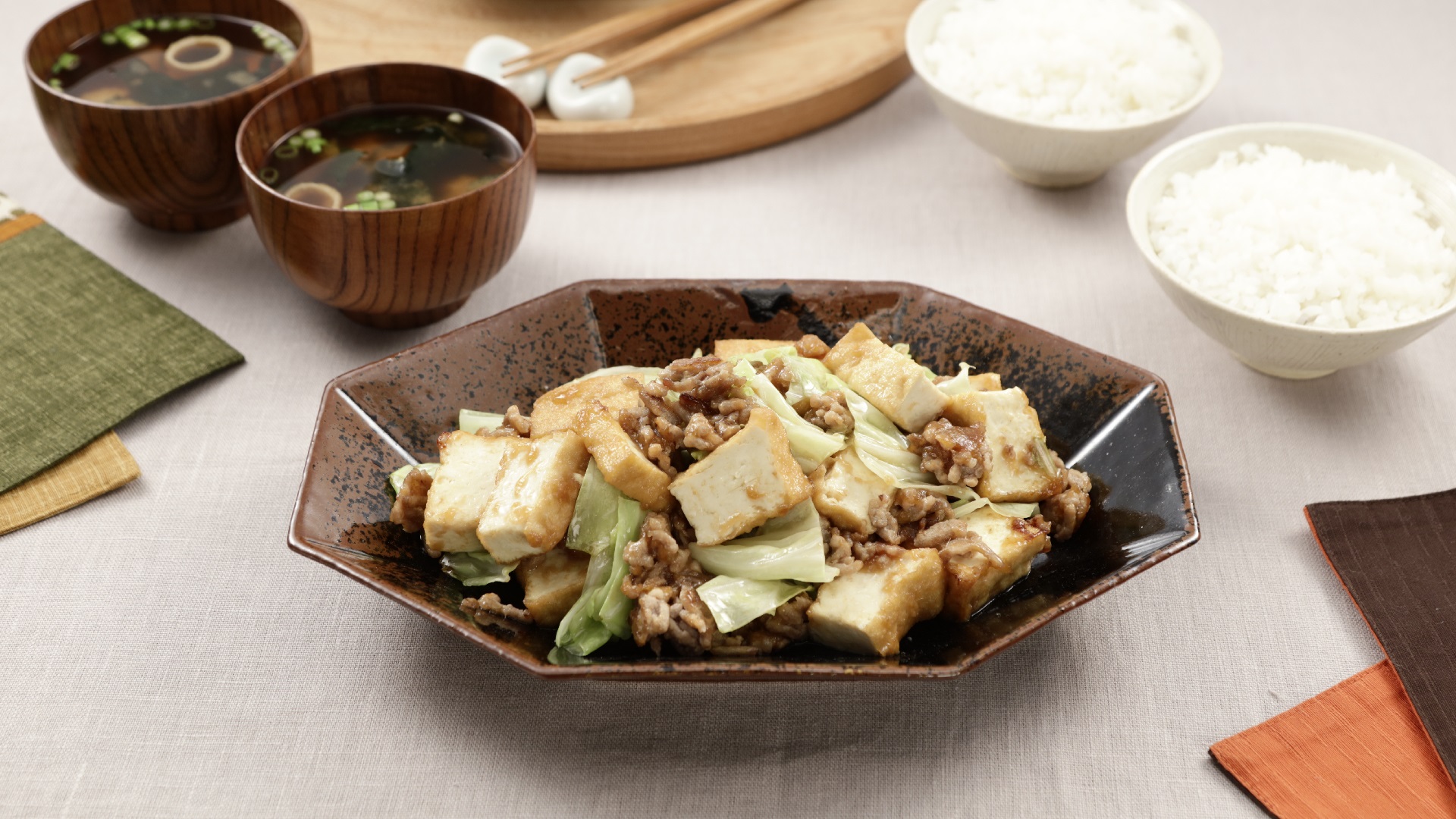 簡単！豚挽肉と春キャベツの味噌炒め