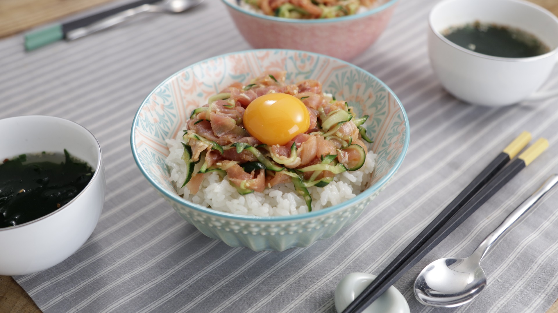 超かんたん！生ハムユッケ丼