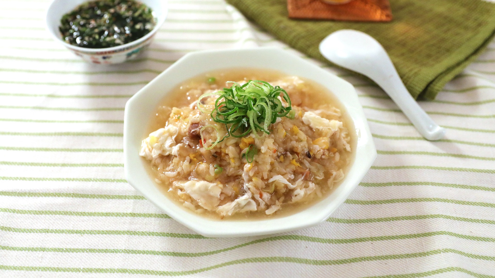 冷凍炒飯をアレンジ！あんかけチャーハン