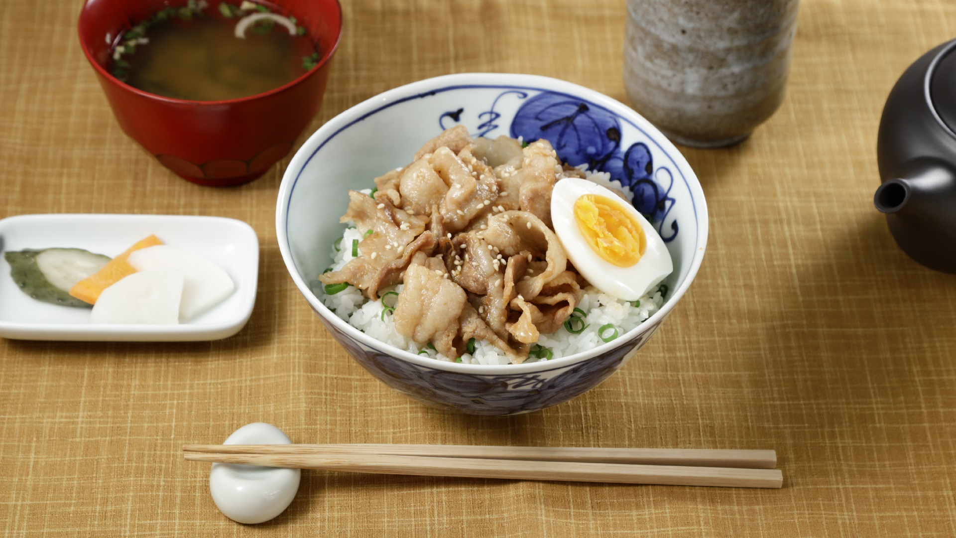 "ワンボウル ねぎ飯甘辛豚丼"