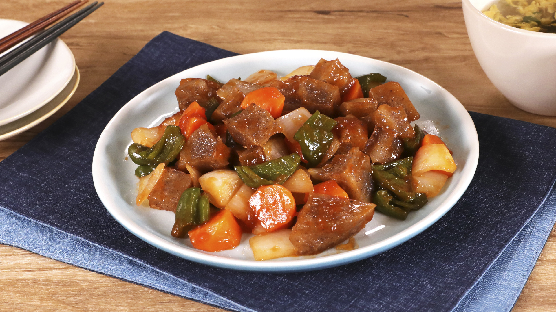 まるでお肉食感！こんにゃくの酢豚風