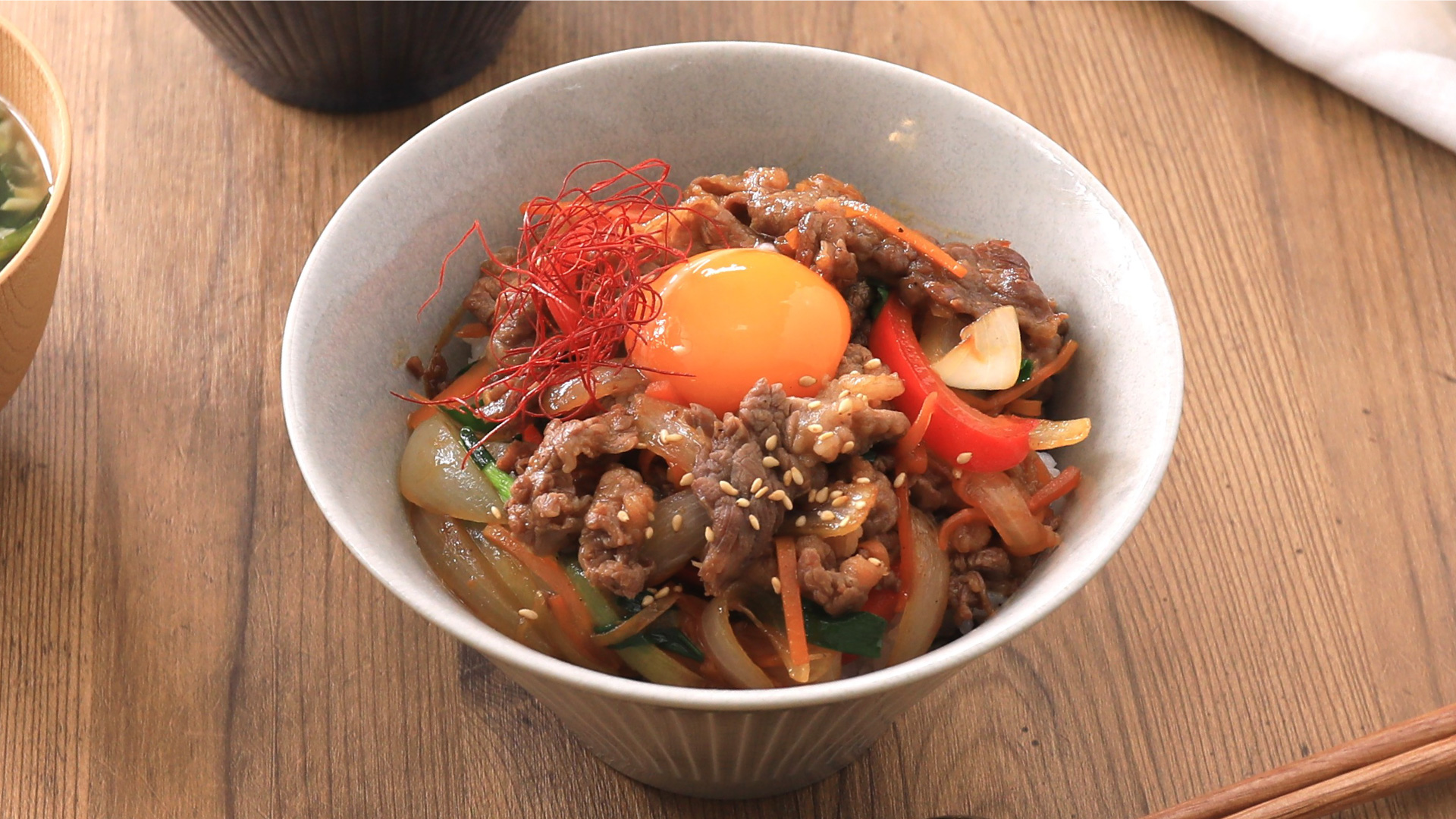 焼肉のタレで簡単！プルコギ丼