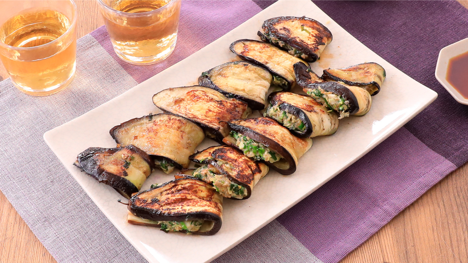野菜たっぷり！なす餃子