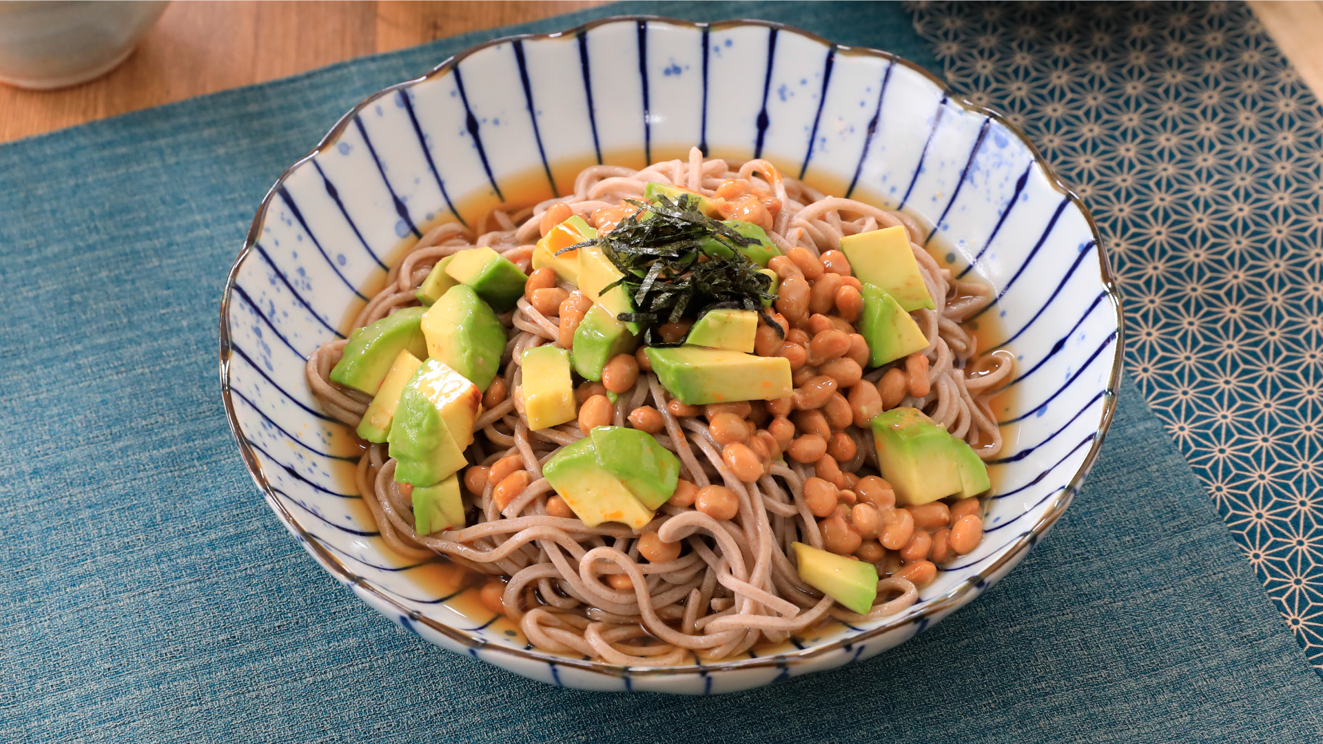 超簡単！アボカド納豆冷やしそば